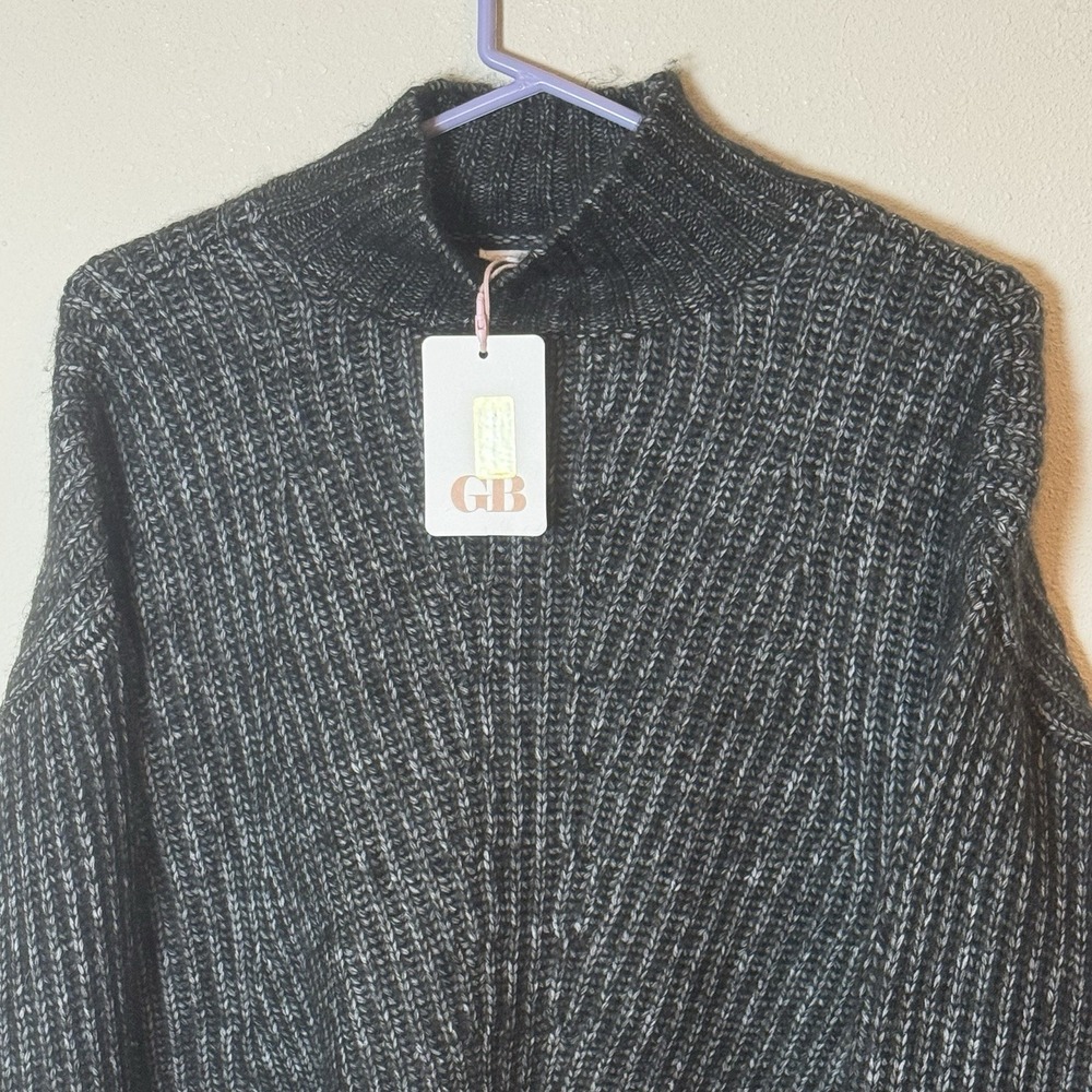 GB‎ Gianni Bini Cropped Ribbed Knit Sweater Women's Medium Black New w/ Tags